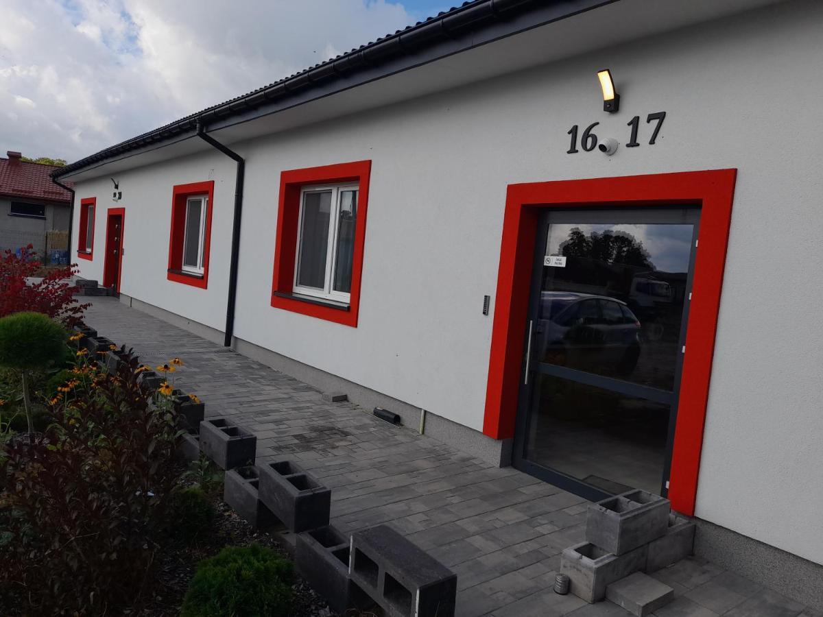 Хостел Czerwony Szafir Grodzisk Гродзиск-Мазовецкий Экстерьер фото